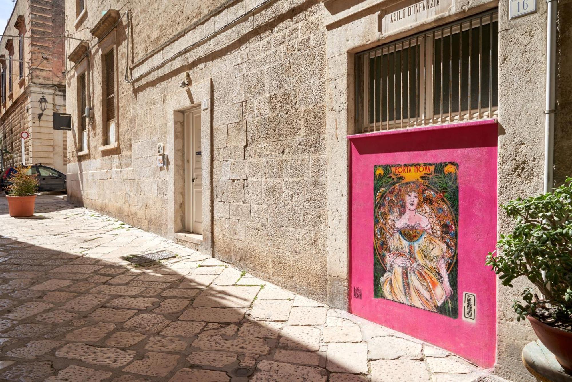 Hub Portanova Hostel Trani Kültér fotó