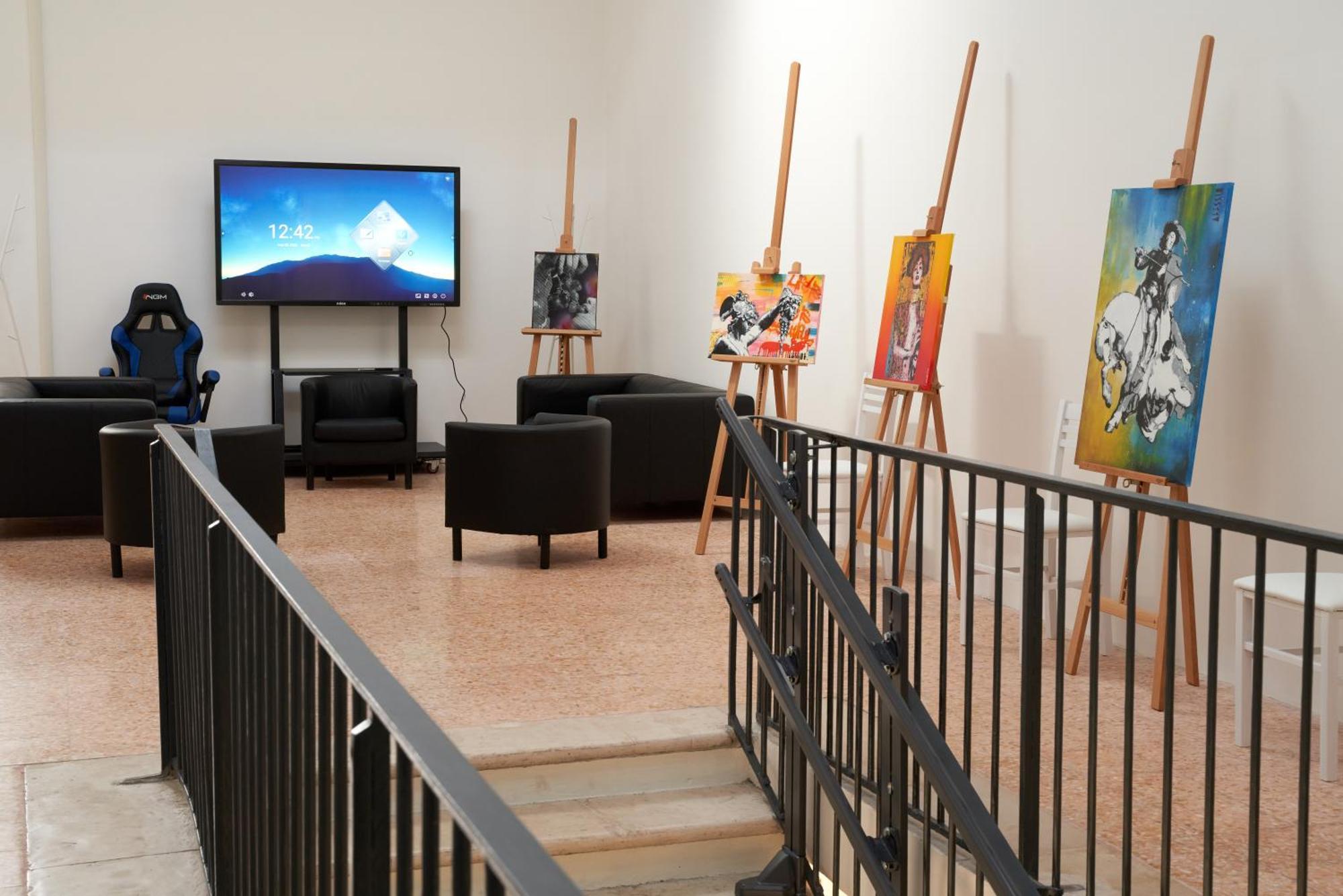 Hub Portanova Hostel Trani Kültér fotó
